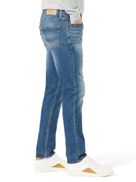 Levi Strauss Signature Other - Levi's Slim Straight Signature Men's Jeans in Medium Blue Wash
